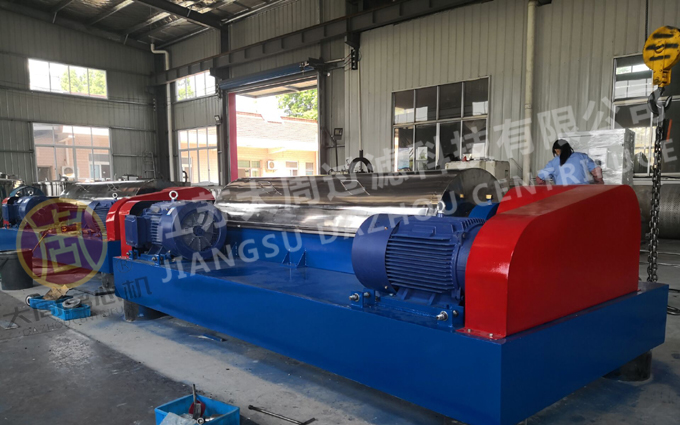 臥螺沉降離心機(jī)如何處理不同類型的工業(yè)污水？